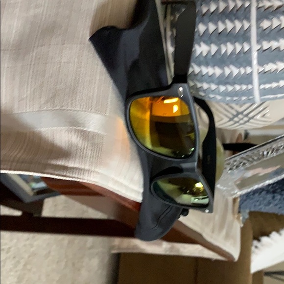 Orange mirrored sunglasses, nwot⚡️ - Picture 4 of 4
